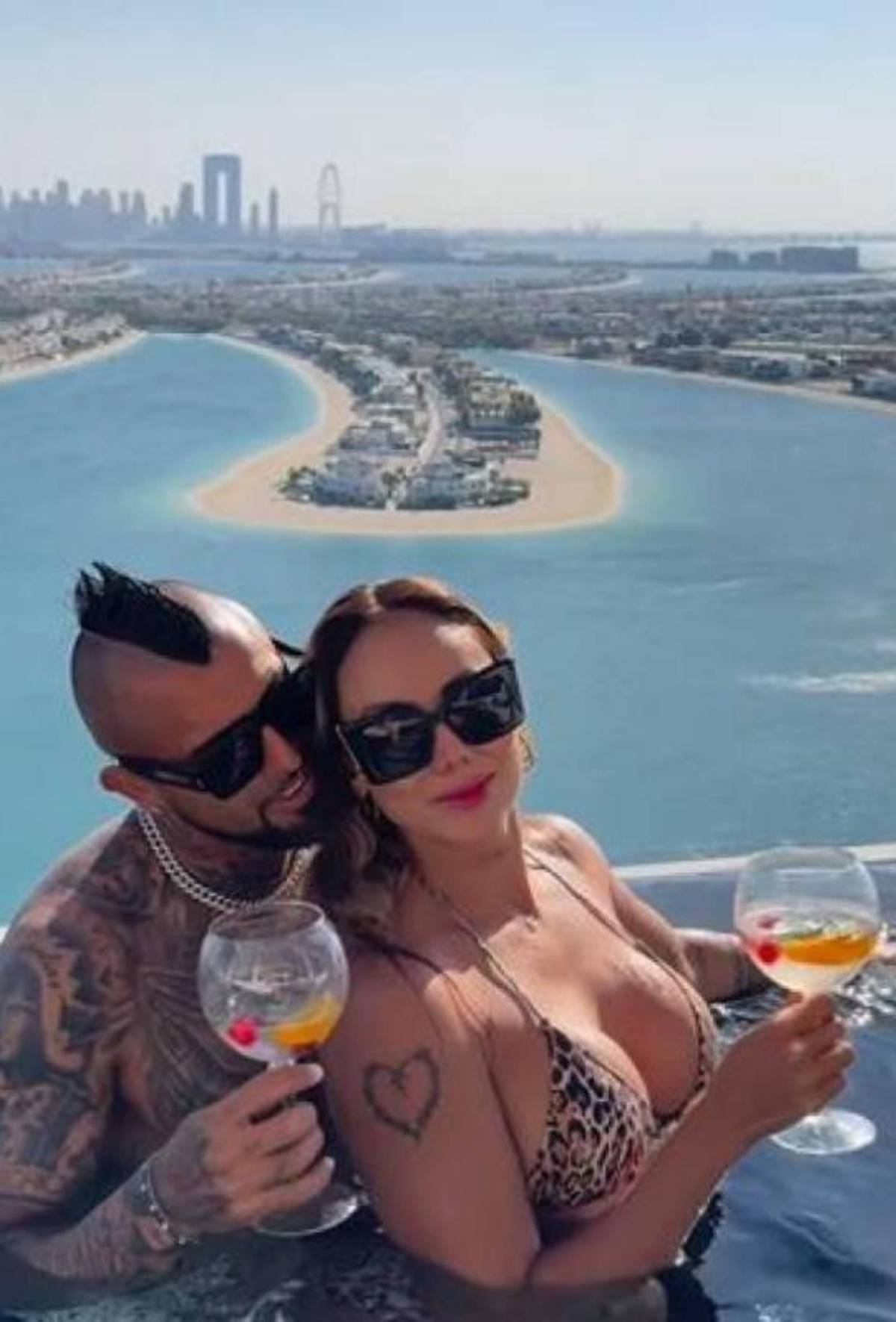 Arturo Vidal sorprende con sus vacaciones lujosas al lado de su bella esposa: “Vivo mi vida”