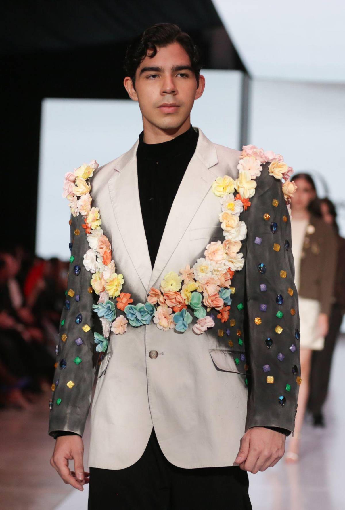 Bac Estilo Moda 2025: Un repaso por los diseños más destacados de la gala