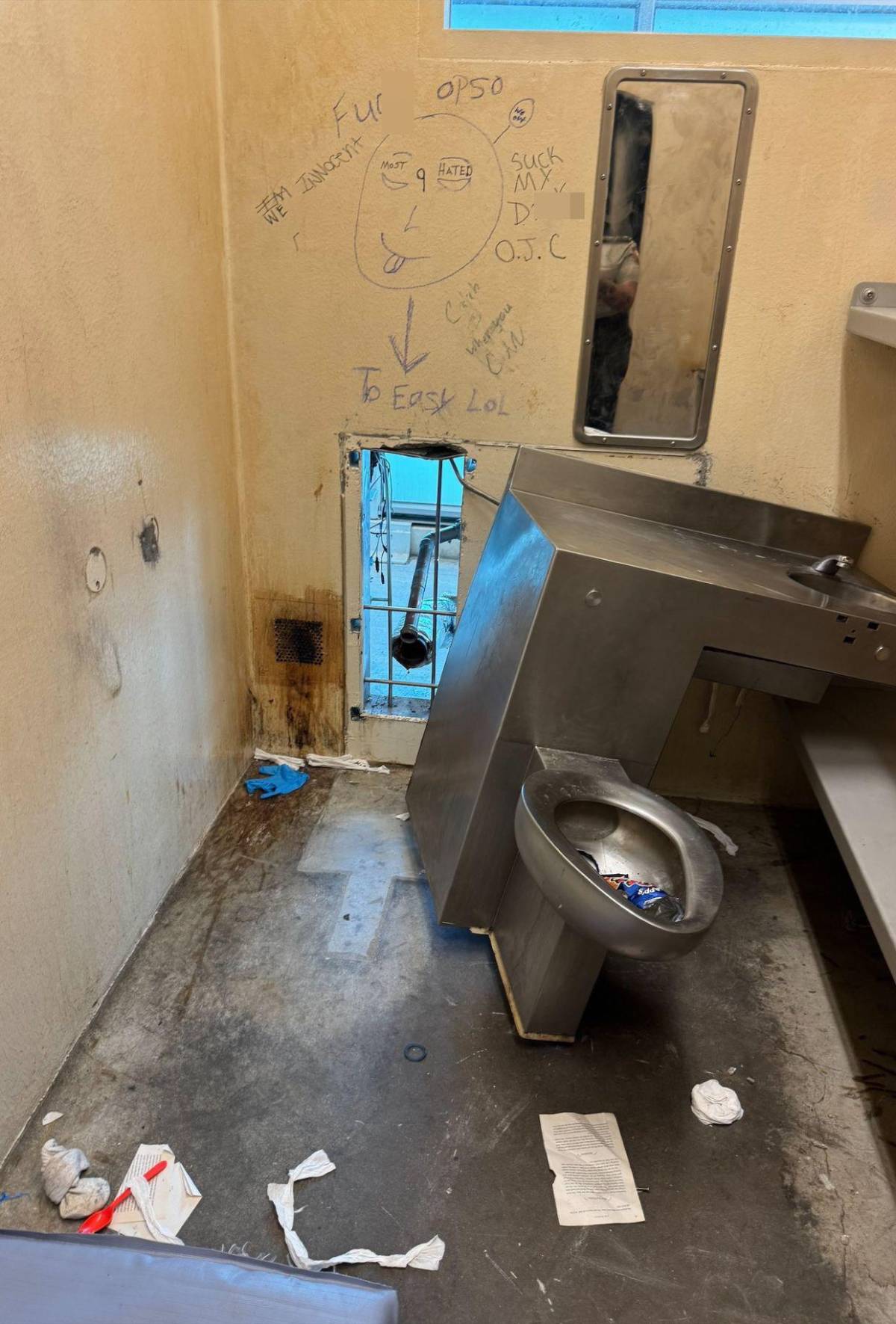 Demasiado fácil: Prisioneros escapan de una cárcel en Nueva Orleans