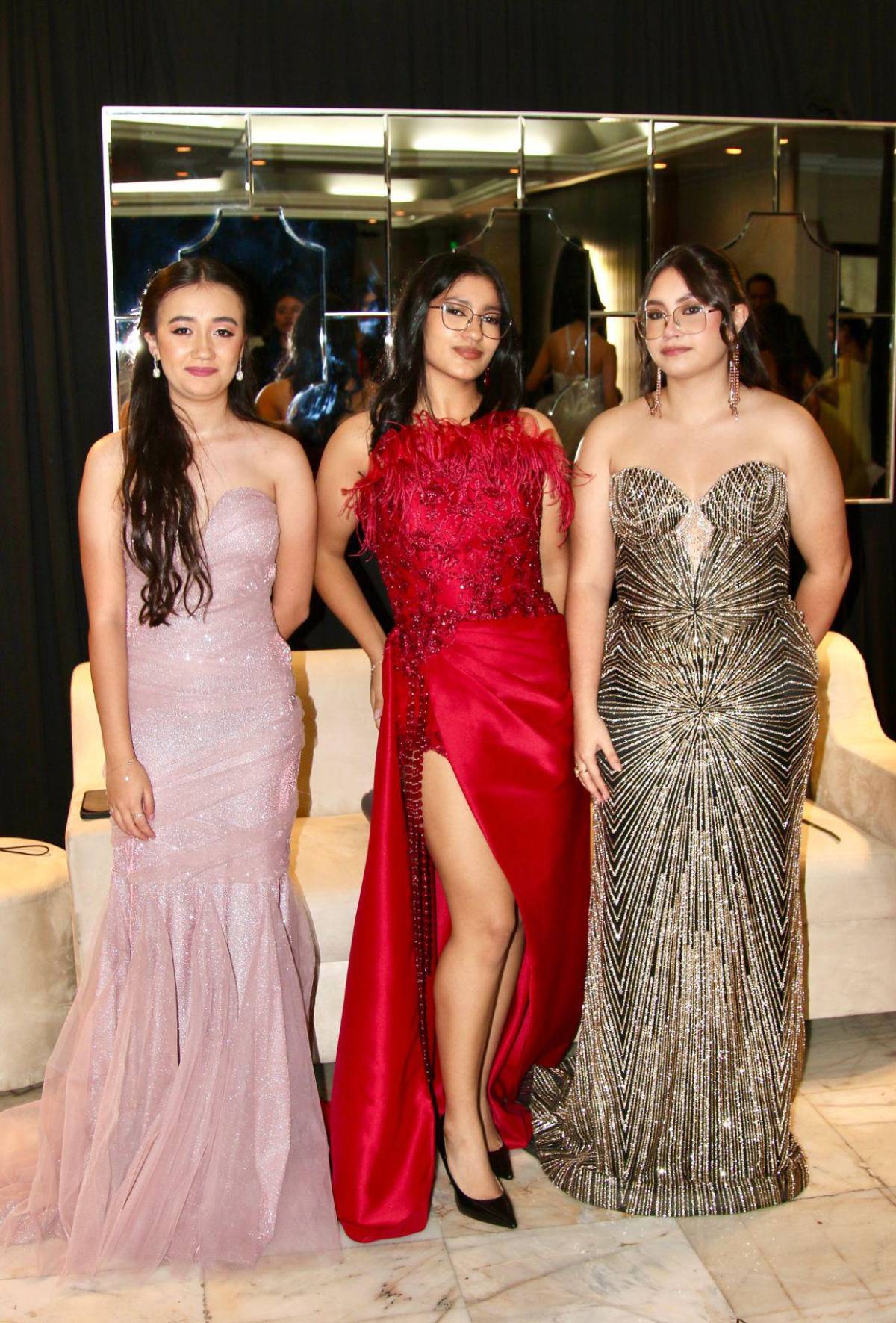 Los seniors 2026 de Dowal School impusieron estilo en su Prom Night