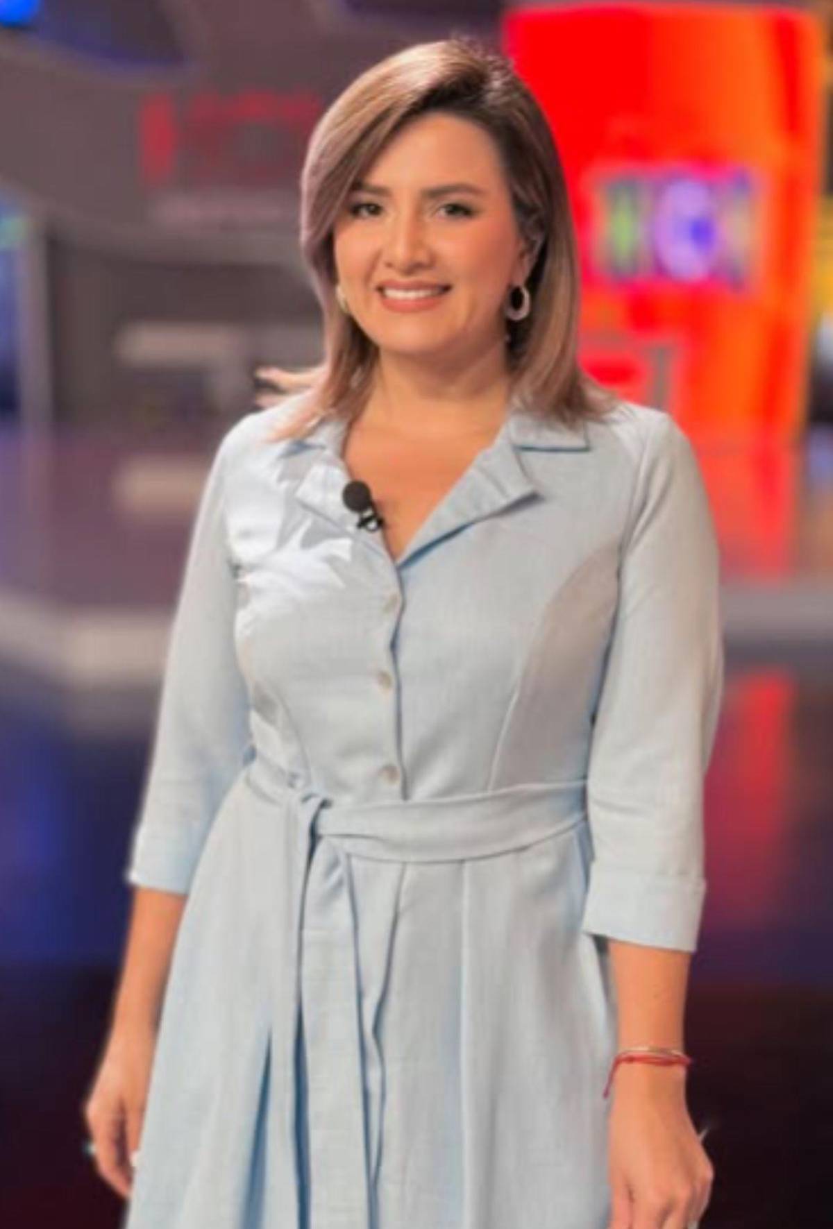 Cesia Mejía responde a quienes la vinculan sentimentalmente con su compañero de trabajo Cesia Mejía responde a quienes la vinculan sentimentalmente con su compañero de trabajo