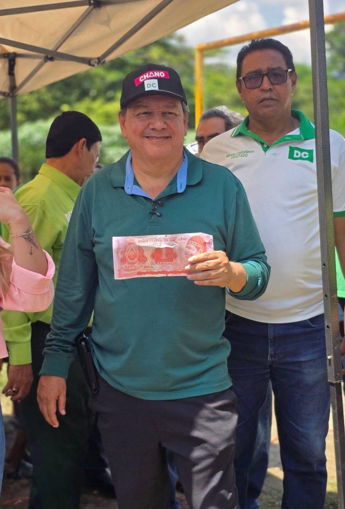 Pena de muerte y unirse a EE UU: Las excéntricas propuestas de Chano Rivera como candidato presidencial