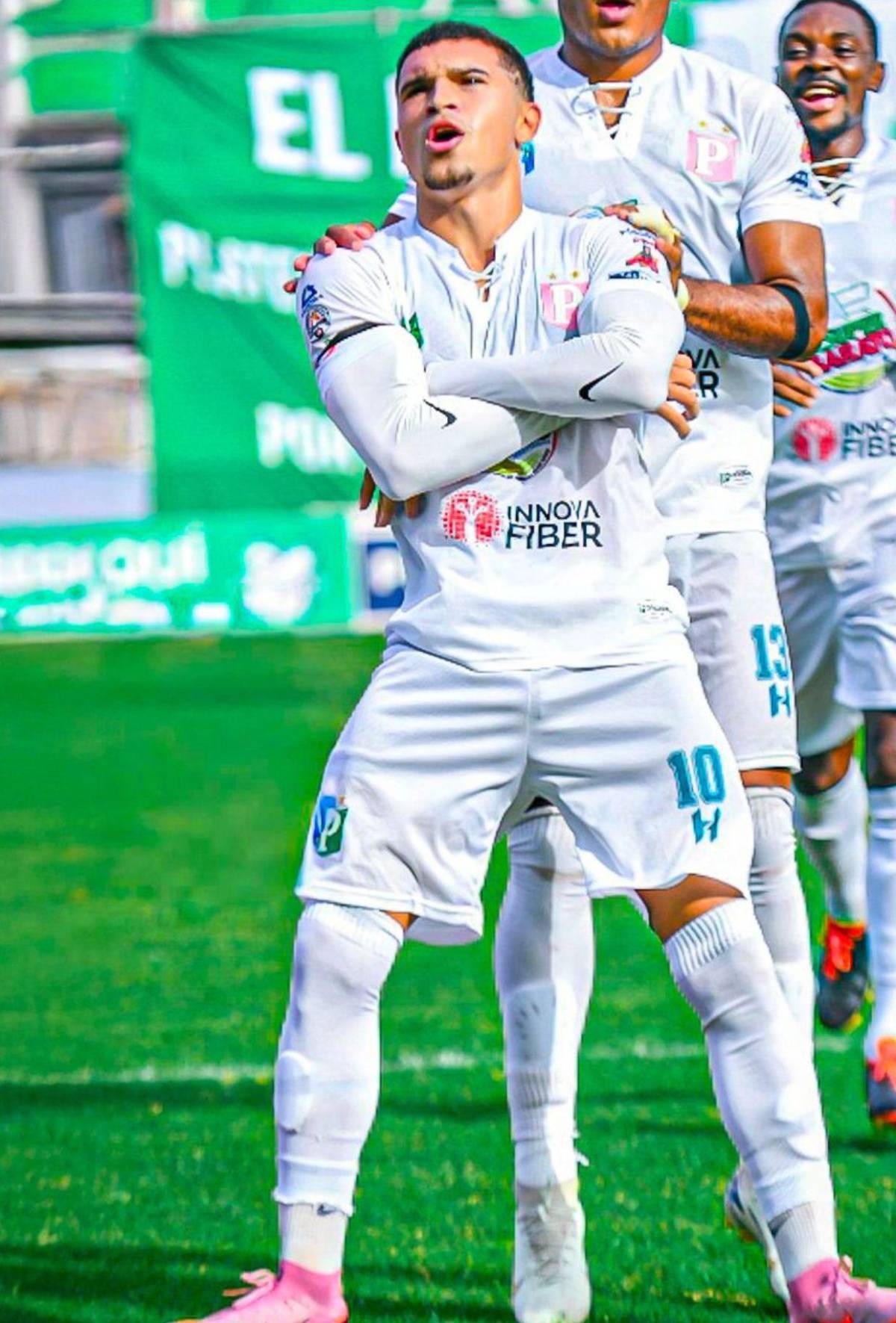 Fichajes: Tres jugadores se van de Olimpia y la millonada que pide Platense por Erick Puerto