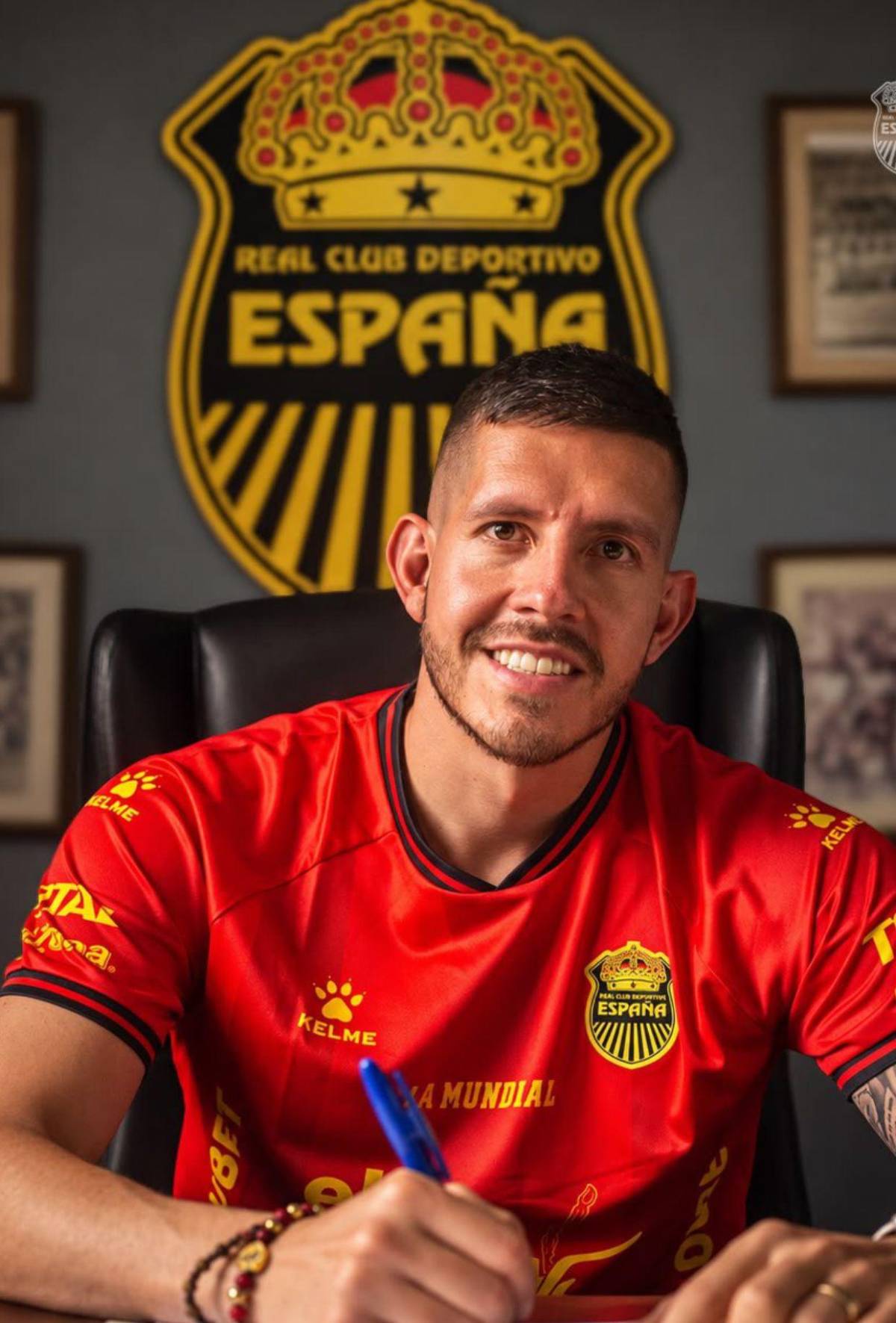 Fichajes: Muma Bernárdez vuelve a Honduras y Diego Vázquez revela si entrenaría a Olimpia