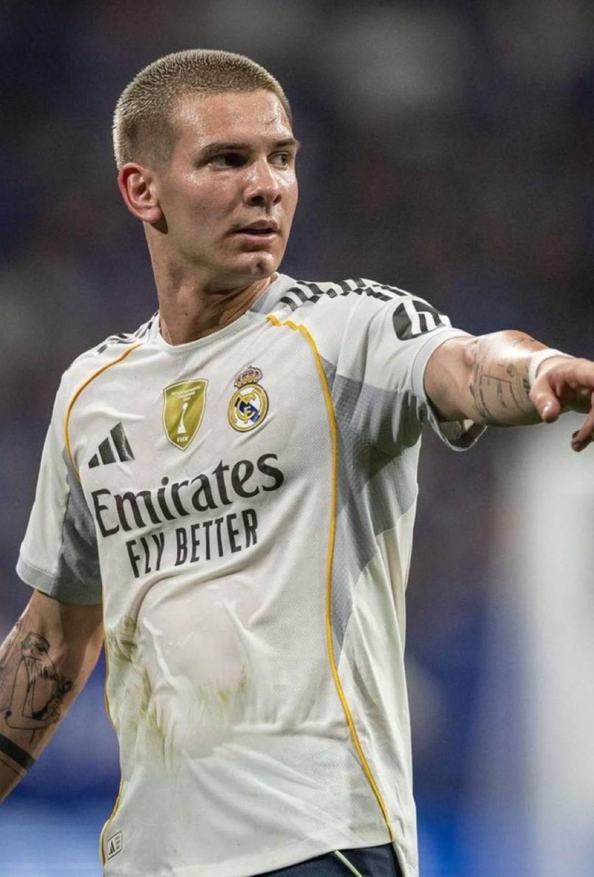 Fichajes: Real Madrid rompe el mercado, Balón de Oro rechaza a Florentino para ir al Barça y catrachos son noticia