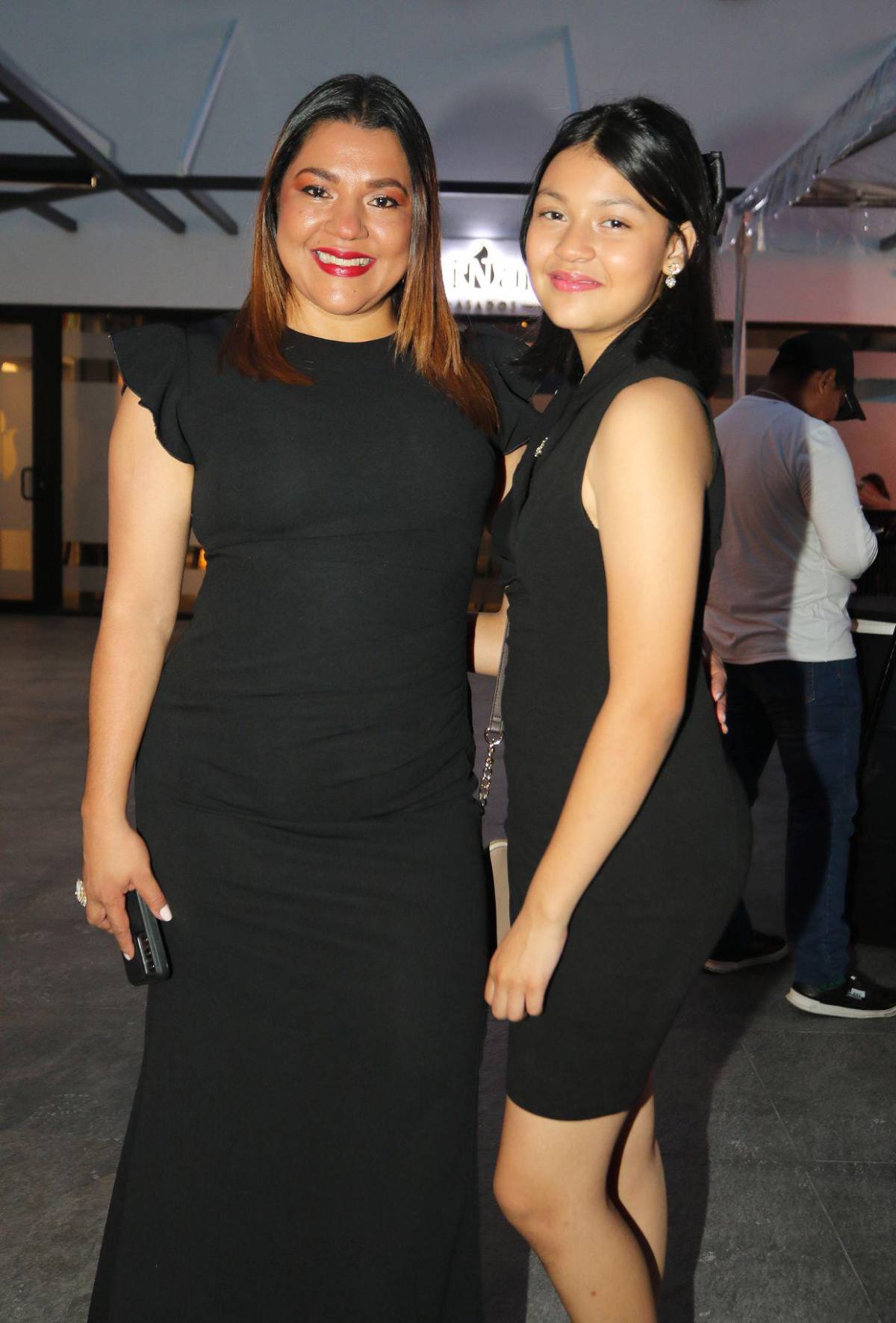 Plaza Valencia abre sus puertas en Tegucigalpa con una oferta comercial integral