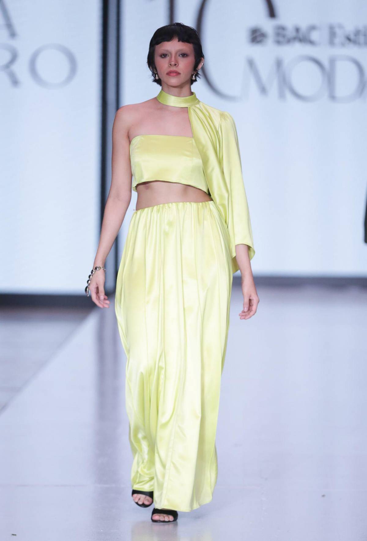 Bac Estilo Moda 2025: Un repaso por los diseños más destacados de la gala