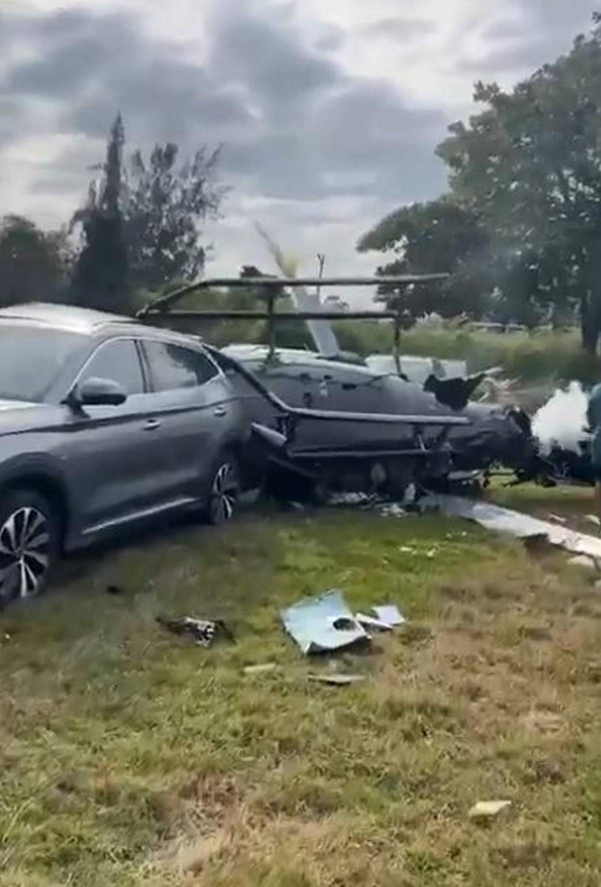 Choque de helicópteros deja seis muertos en Río de Janeiro y lanza fragmentos contra edificios