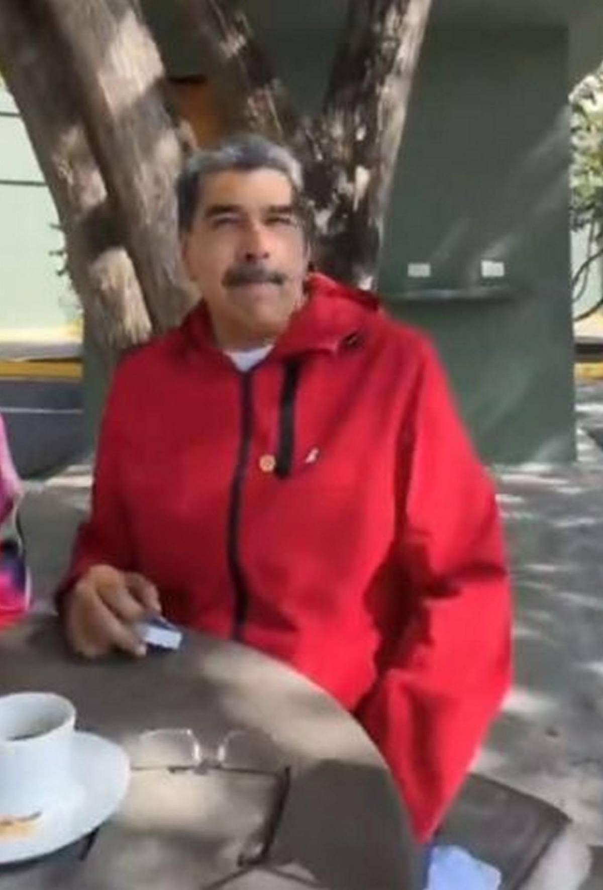 ¿Cuánto vale el lujoso reloj que Nicolás Maduro trató de ocultar durante transmisión?