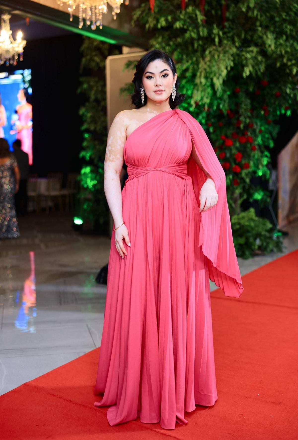 Elegancia y belleza se vive en la gala de Miss Honduras Universo