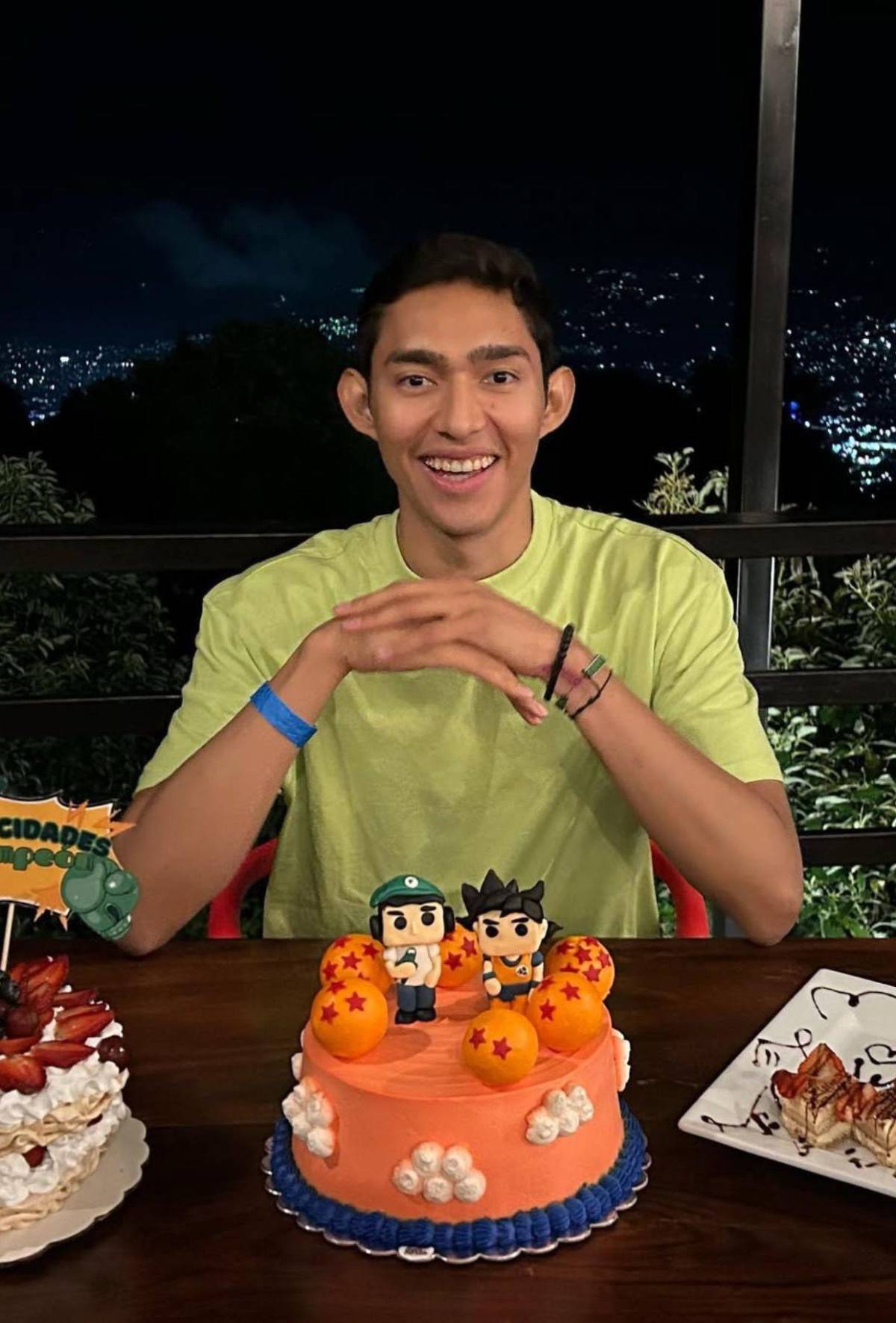 Fernanfloo anuncia que ya es papá y revela el nombre que tendrá su hijo