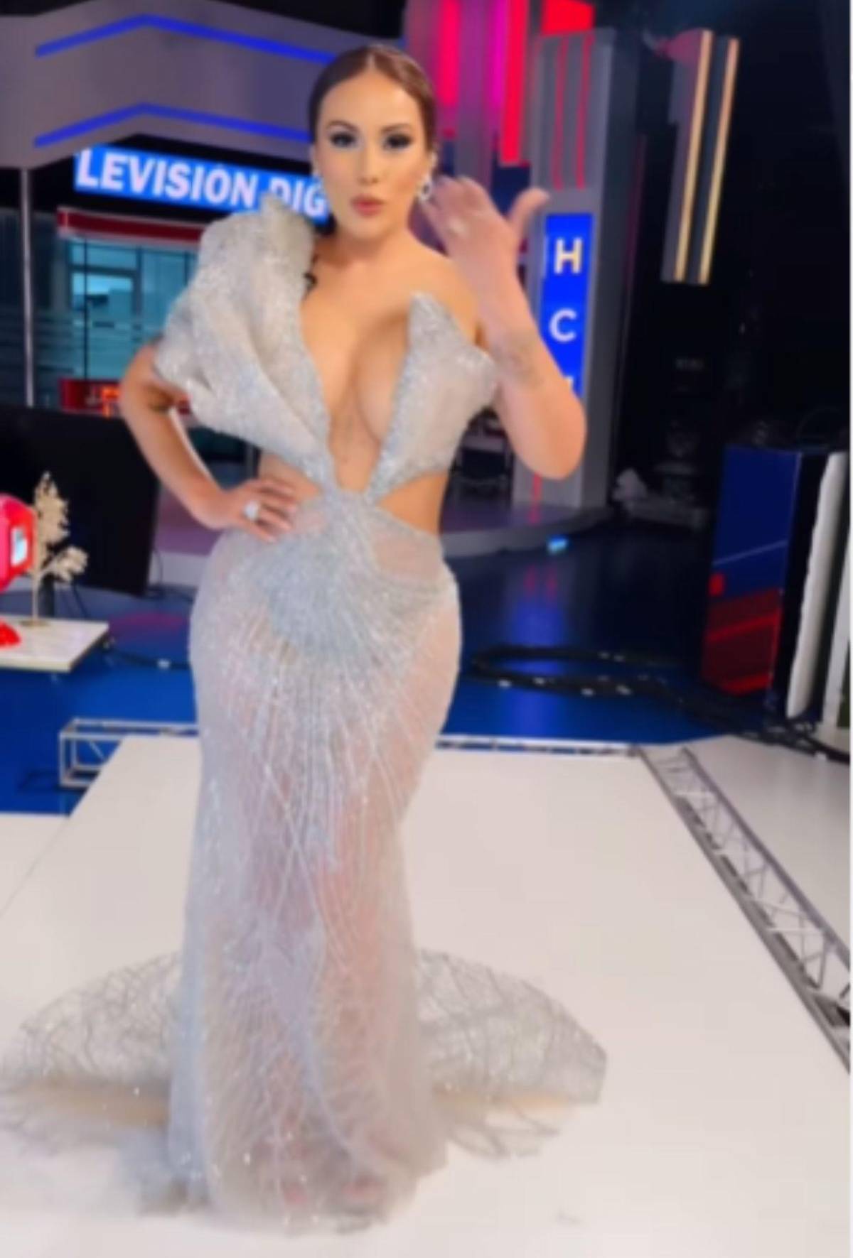 Así lucieron y disfrutaron del Año Nuevo estas hermosas presentadoras hondureñas