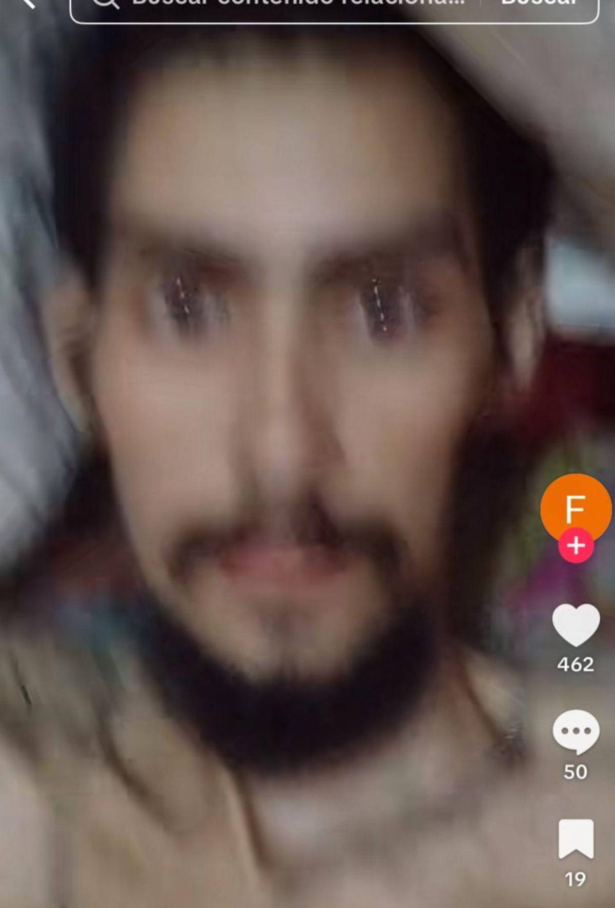 Joven de La Ceiba clama por TikTok un cupo en el hospital: A veces no tengo ni para un vaso de leche