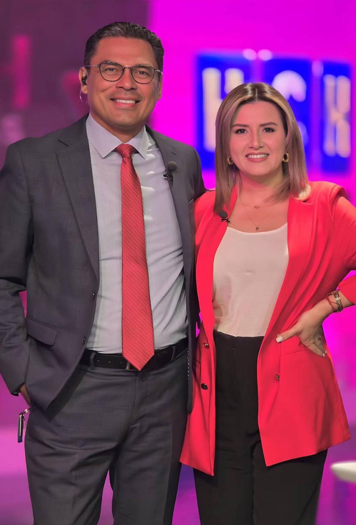Cesia Mejía responde a quienes la vinculan sentimentalmente con su compañero de trabajo Cesia Mejía responde a quienes la vinculan sentimentalmente con su compañero de trabajo
