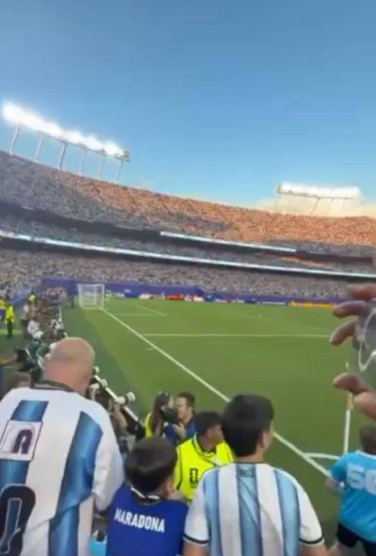 ¿Tomás Zambrano pagó para aparecer en la pantalla durante el Argentina vs Suiza del Mundial?