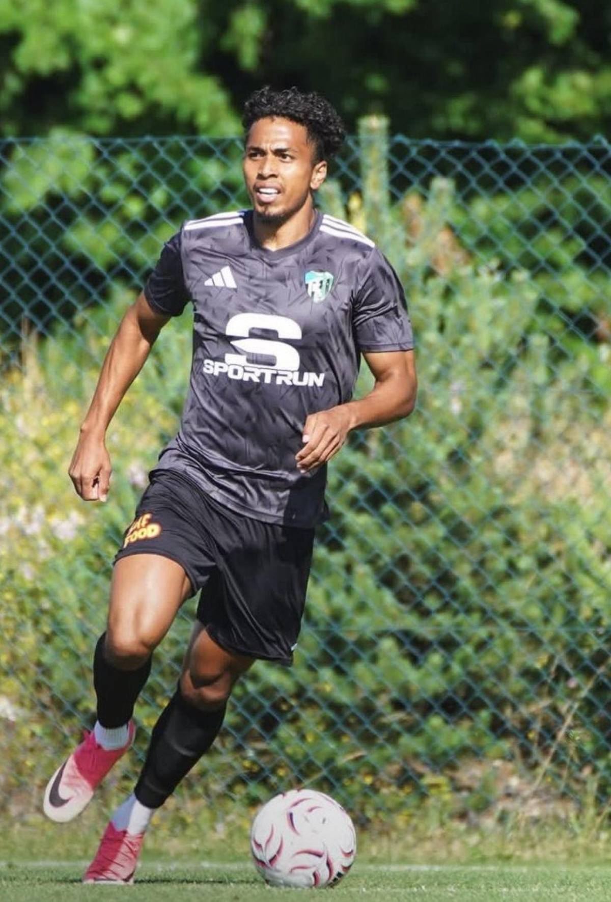 Fichajes: Anuncio desde Costa Rica con Edrick Menjívar y hondureño deja el Barcelona para irse al Girona