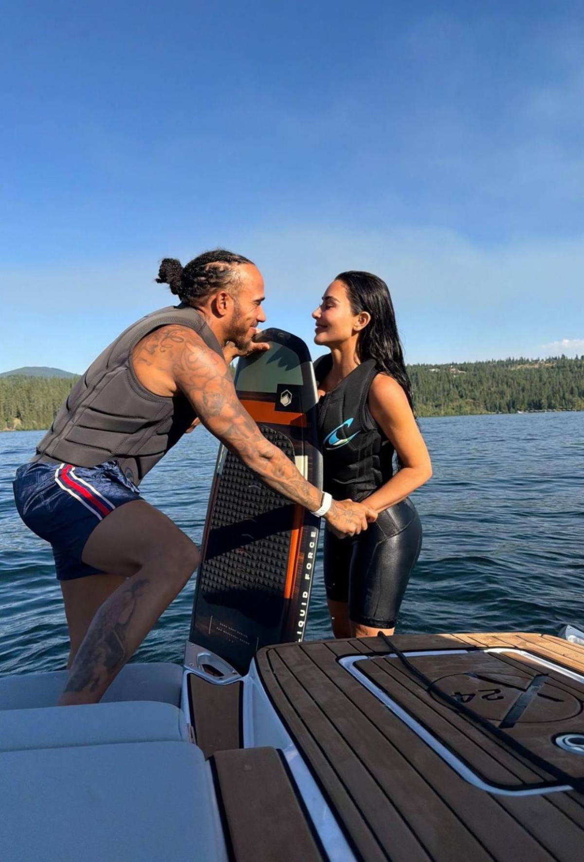 Kim y Lewis, el romance del 2026 se consolida cada vez más