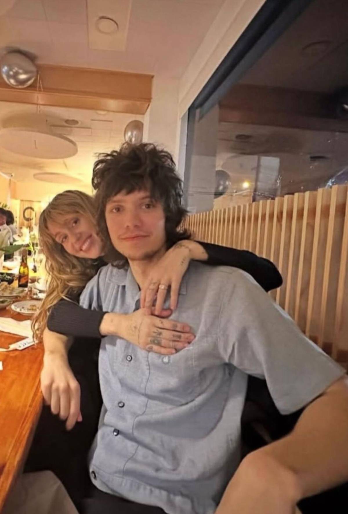 Miley Cyrus se compromete con Maxx Morando: Así lució la cantante su anillo