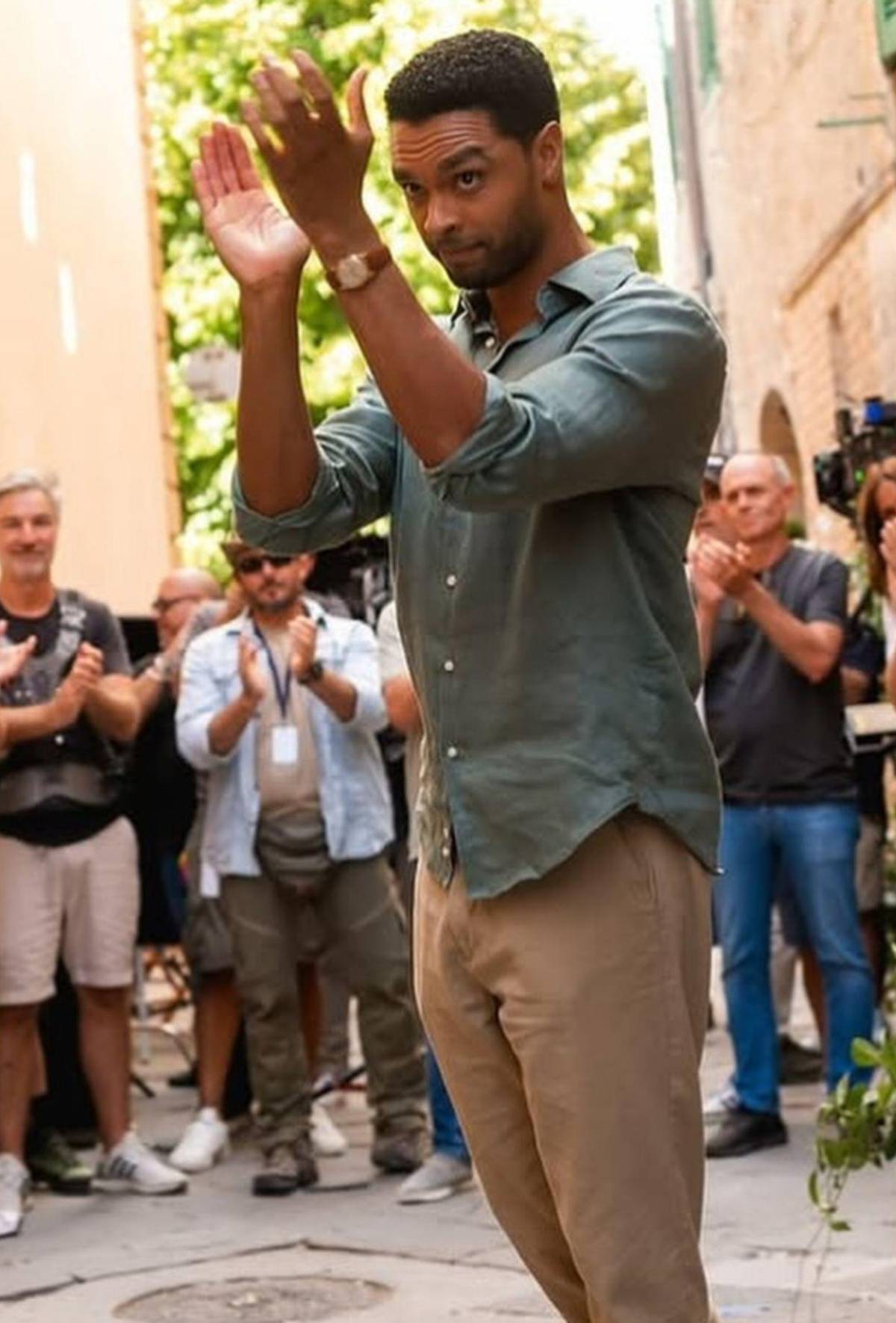 ¡Adiós Bridgerton!: Regé-Jean Page, en nueva serie erótica de Netflix