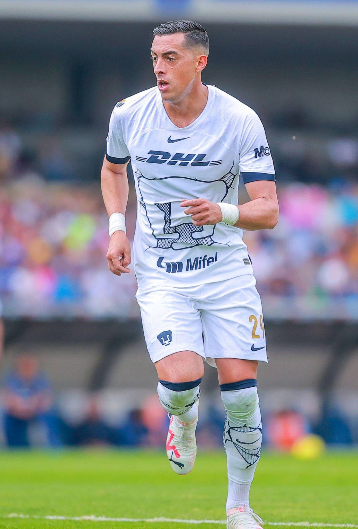 Los jugadores con mejores salarios en la Liga MX, ¿y “Choco” Lozano?