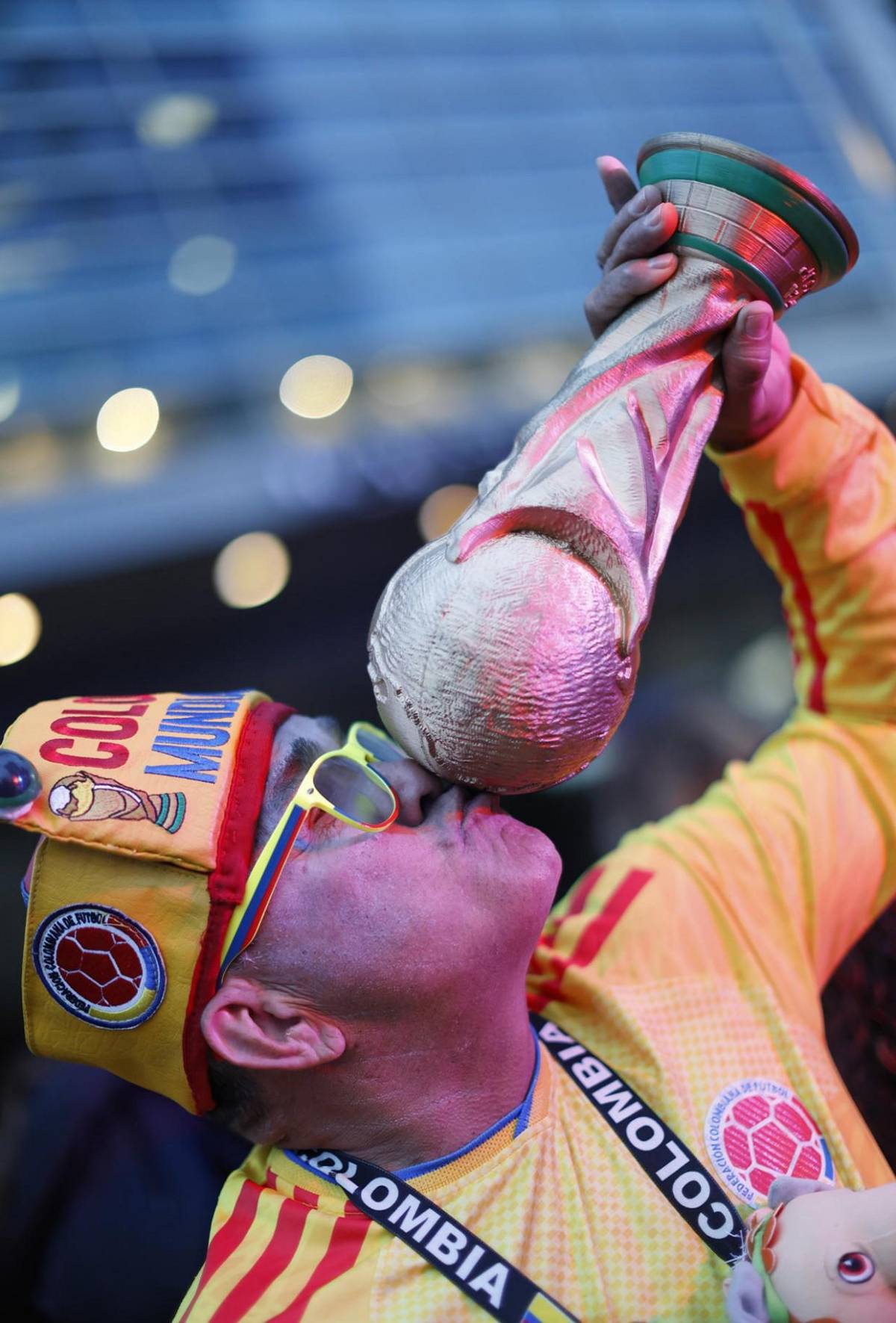 Locura total, así recibieron colombianos a su selección en Ciudad de México