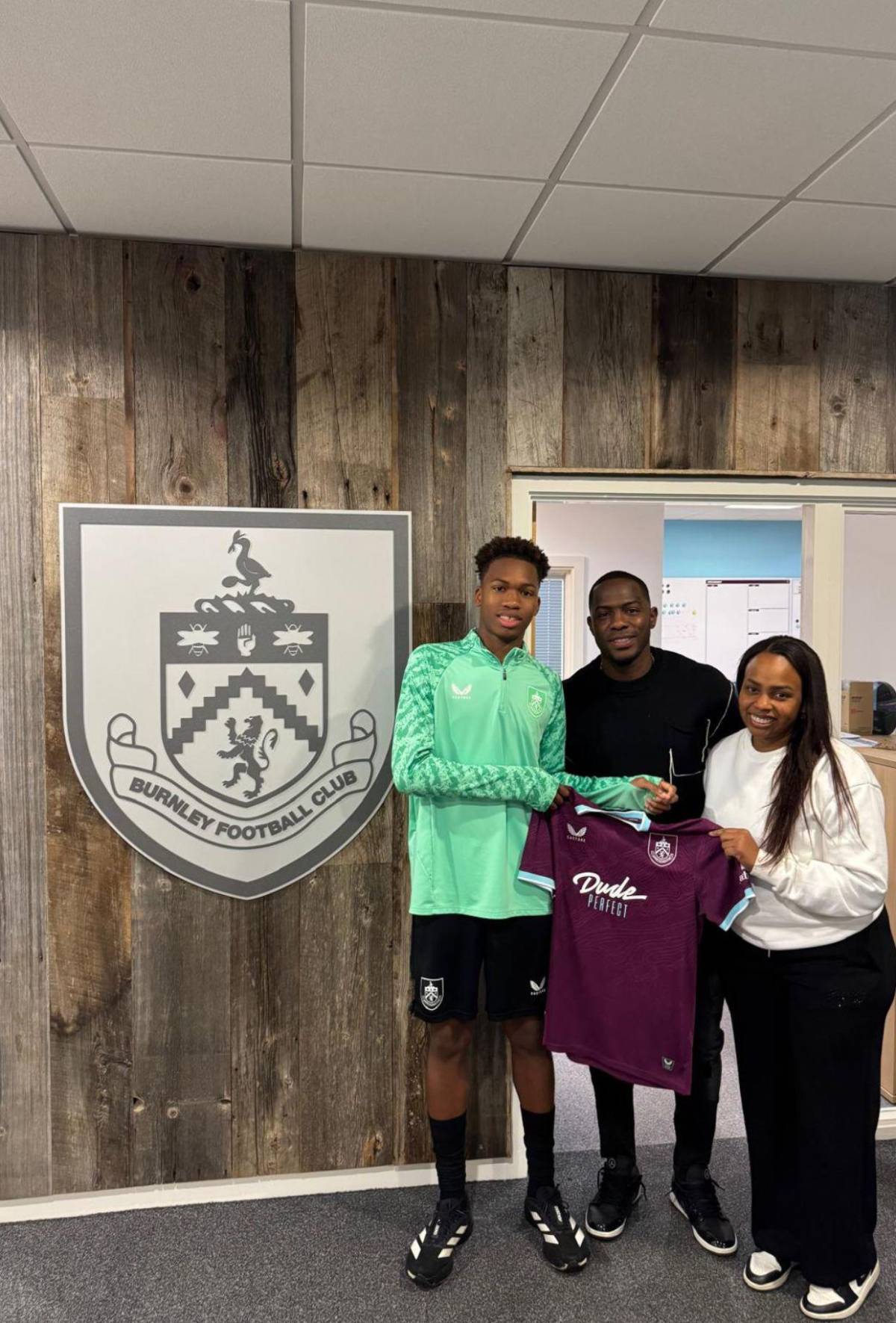 Quién es Keyvan Figueroa, el segundo hijo de Maynor fichado por club de la Premier League