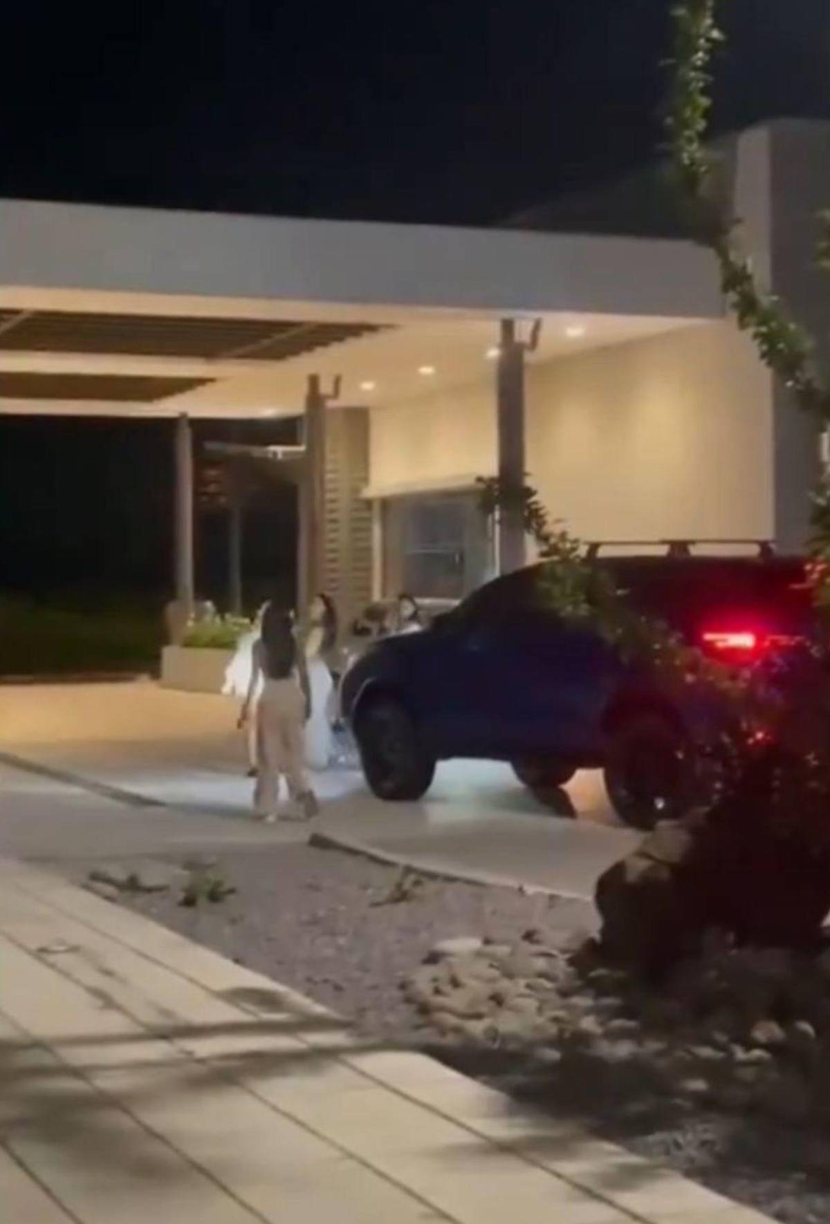 Descubren a seleccionado de Costa Rica siendo infiel... ¡Su esposa lo enfrentó en público!