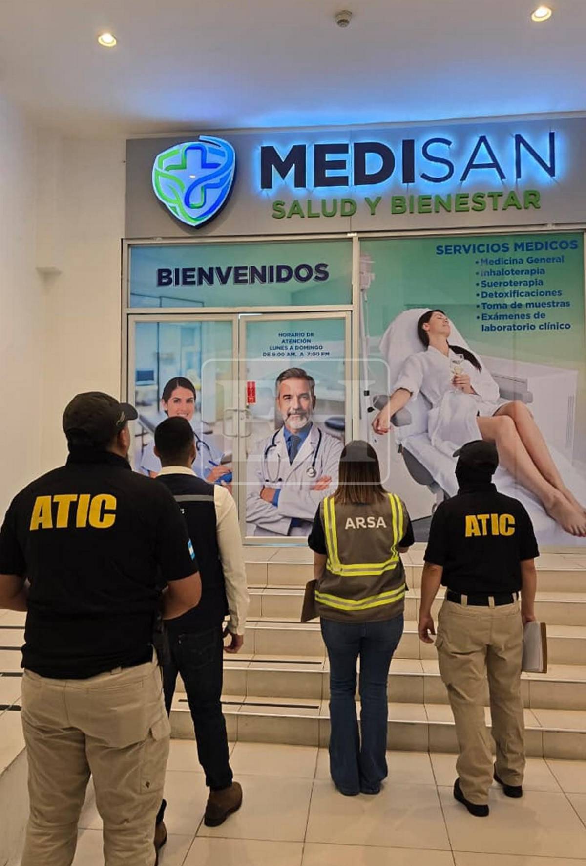 Medicamentos homeopáticos, recetas y máquinas de resonancia magnética: lo decomisado tras cierre de Medisan