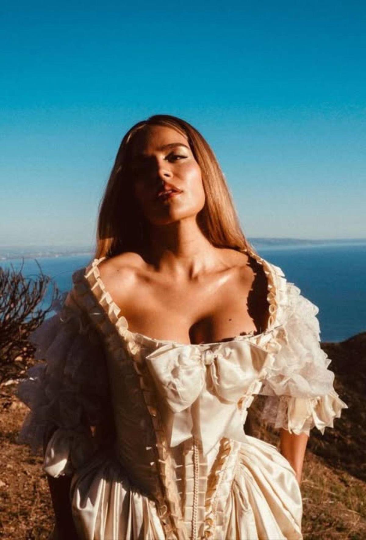 ¿Karol G es bisexual?   Declaraciones de la cantante alimentan el debate sobre su sexualidad