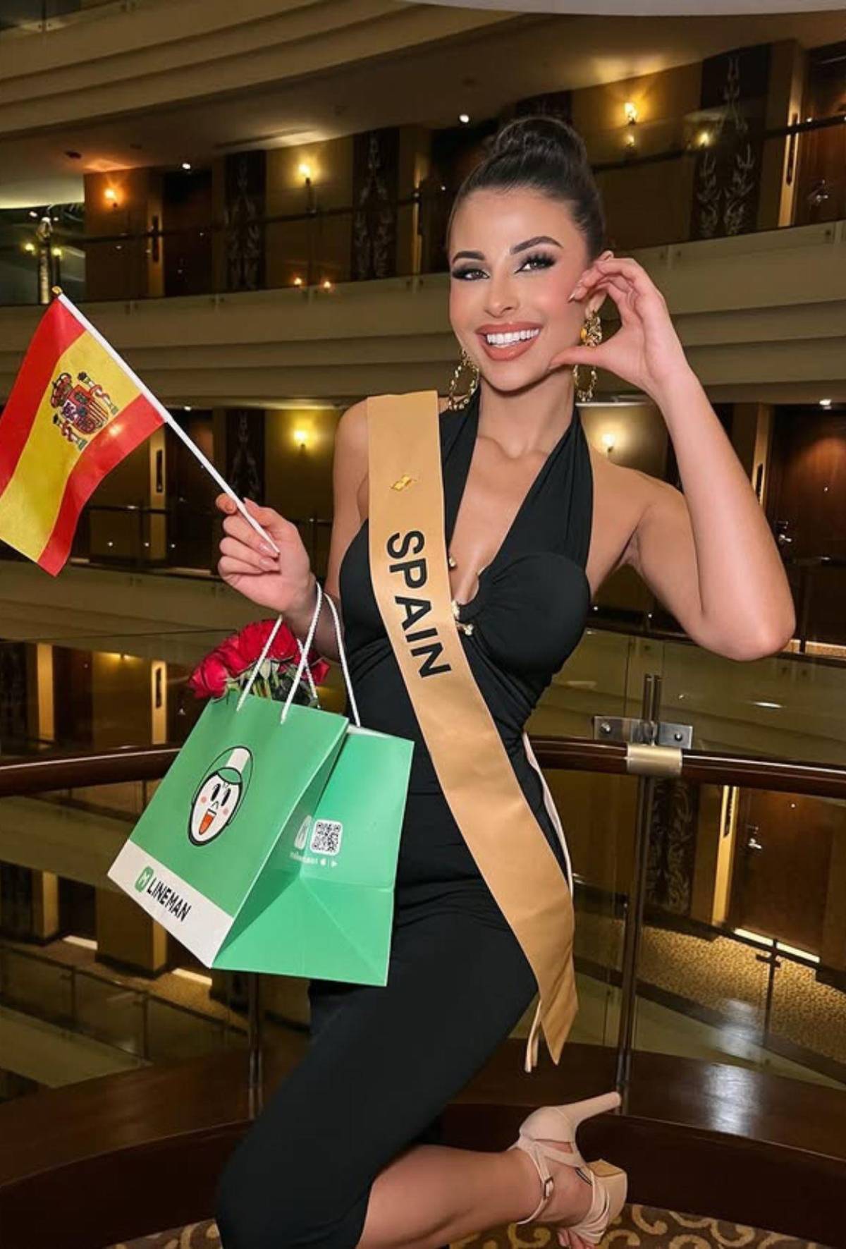 No quiso humillar a nadie: Miss España respalda a Nawat Itsaragrisil tras el incidente con Miss México