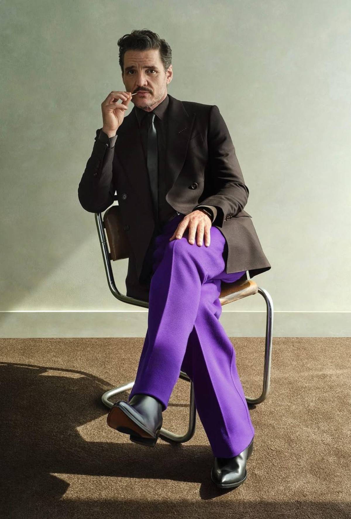 Pedro Pascal posa para Vanity Fair: las fotos más sensuales del chileno