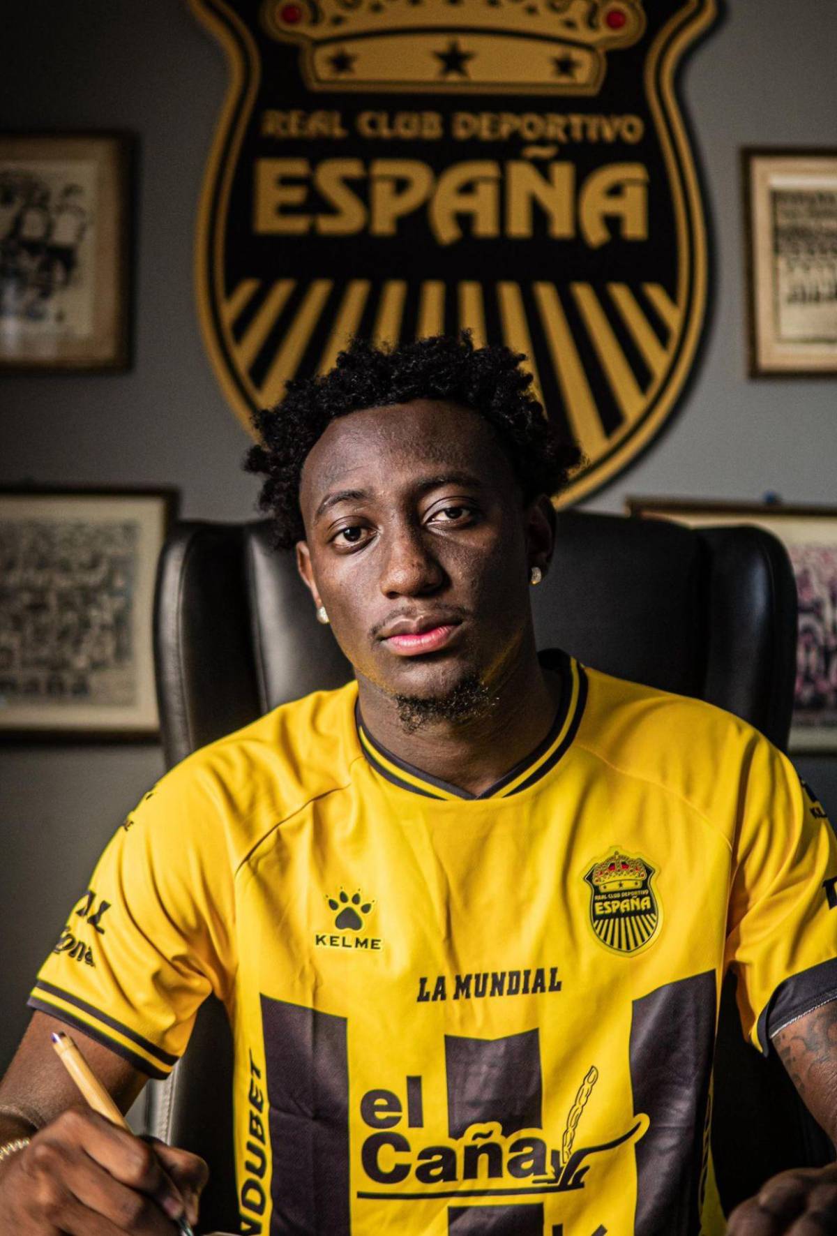 Fichajes: Tiktoker a la Liga Nacional, catracho se queda en Turquía y sorpresa con Keyrol Figueroa