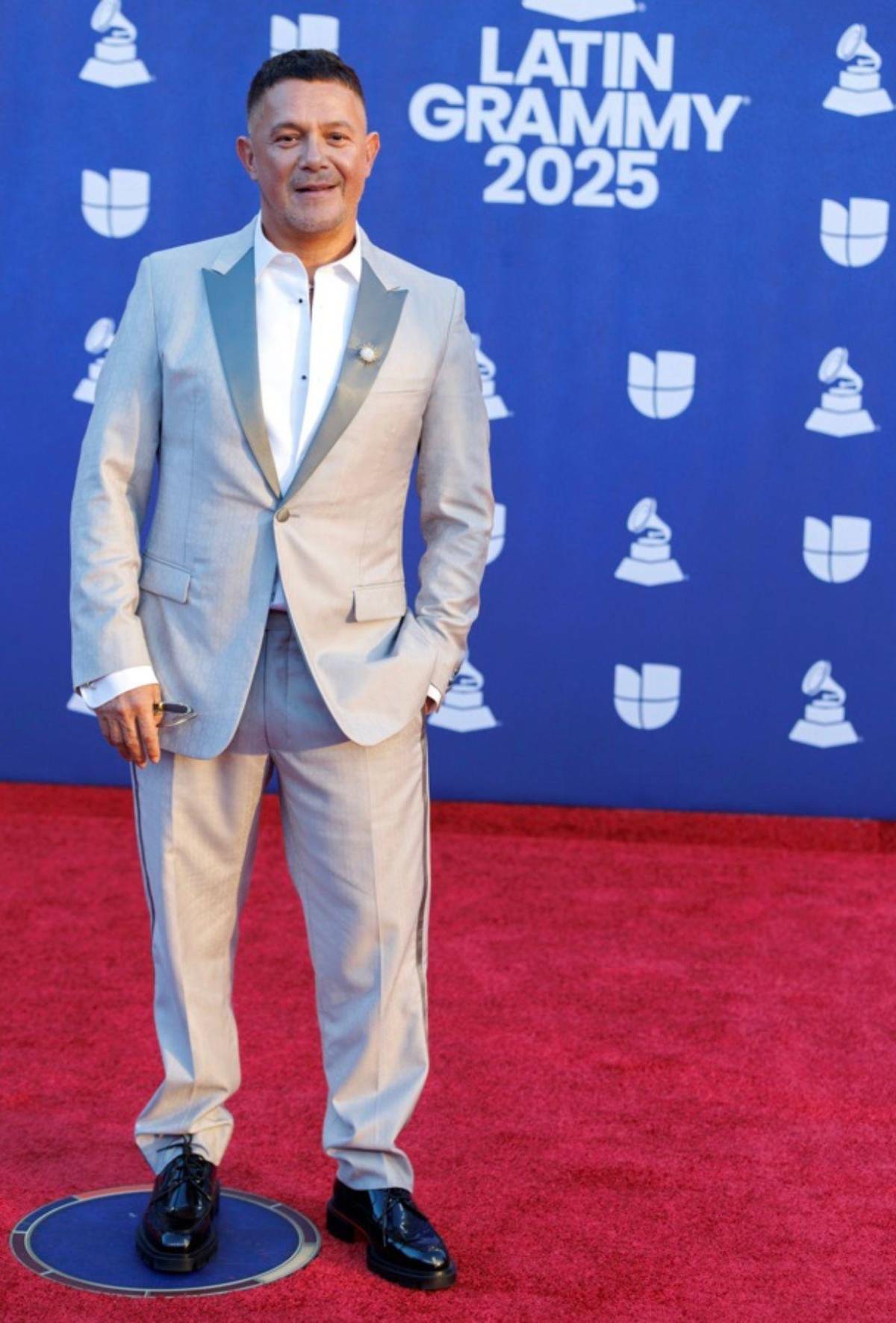 Mejor vestidos de los Latin Grammy 2025: brillo, elegancia y arriesgados looks en la alfombra roja