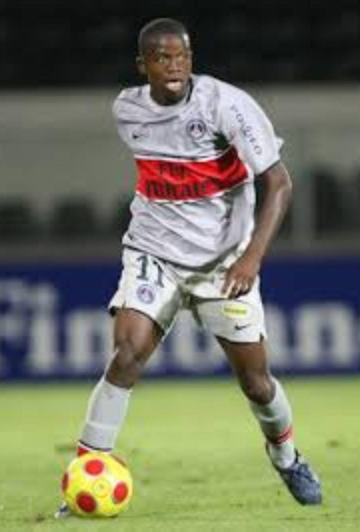 El hondureño que estuvo en el PSG y no pudo quedarse: Giuly era el que me traducía