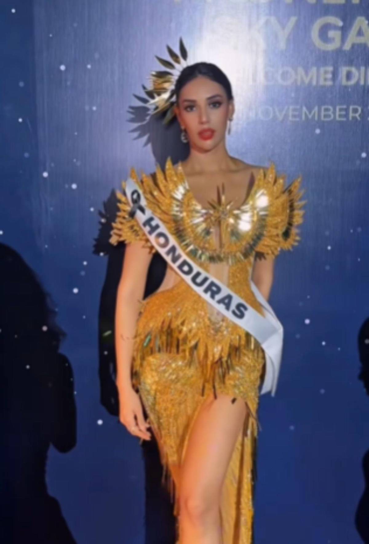 Alejandra Fuentes, Miss Honduras 2025, deslumbra con su atuendo en cena de gala