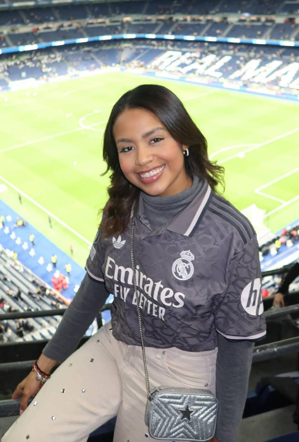 ¿Cómo le hicieron llegar la camiseta de Olimpia a Florentino Pérez, presidente de Real Madrid?