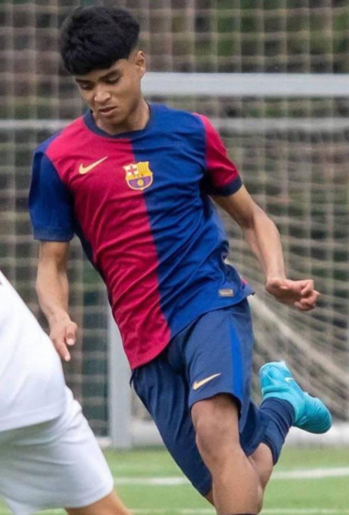¿Quién es el joven de La Masía del Barcelona que será llamado a la Sub17 de Honduras? ¿Quién es el joven de La Masía del Barcelona que será llamado a la Sub17 de Honduras?
