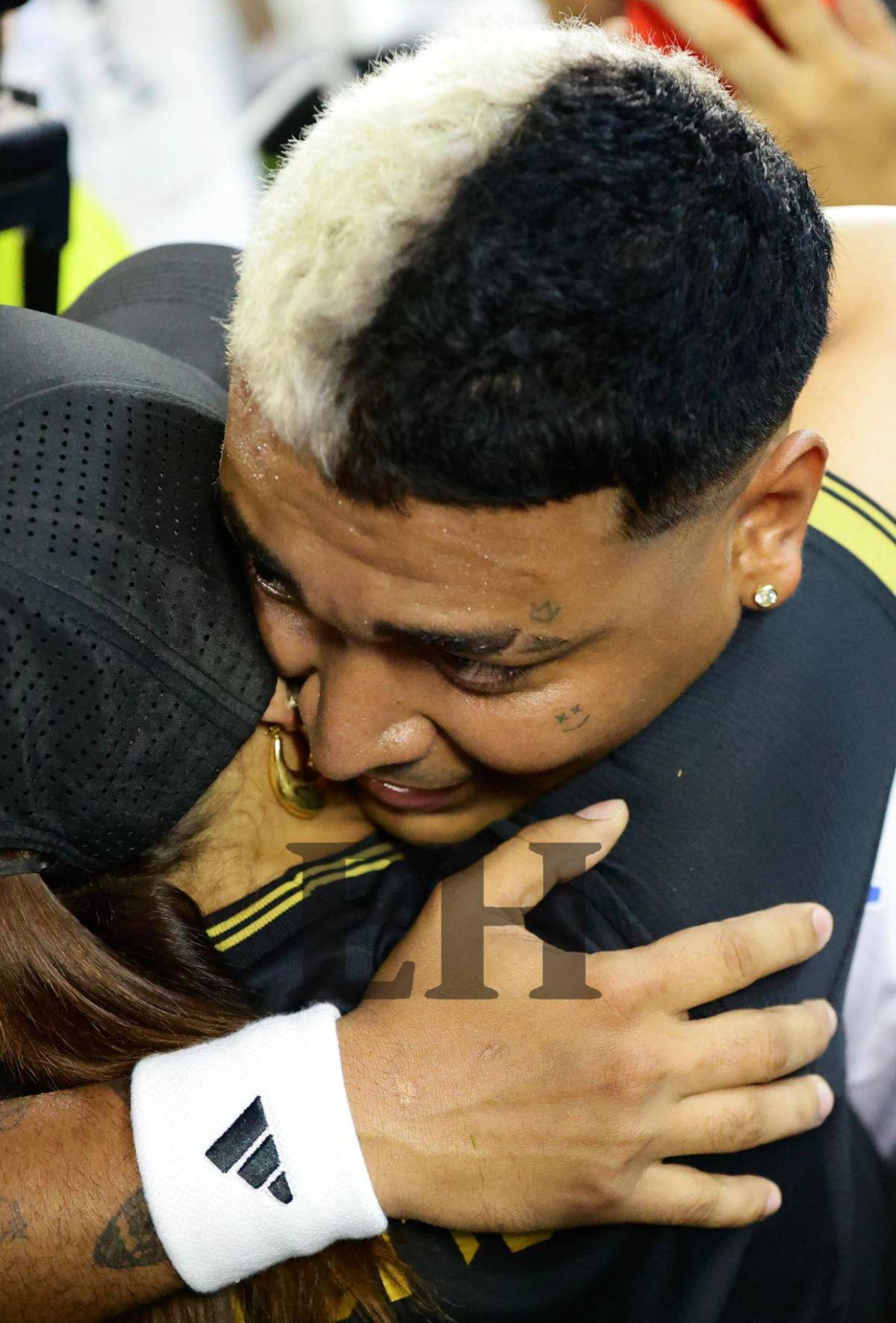 ¿Le propuso matrimonio? Así celebró Supremo con Milagro Flores su gol en juego de tiktokers