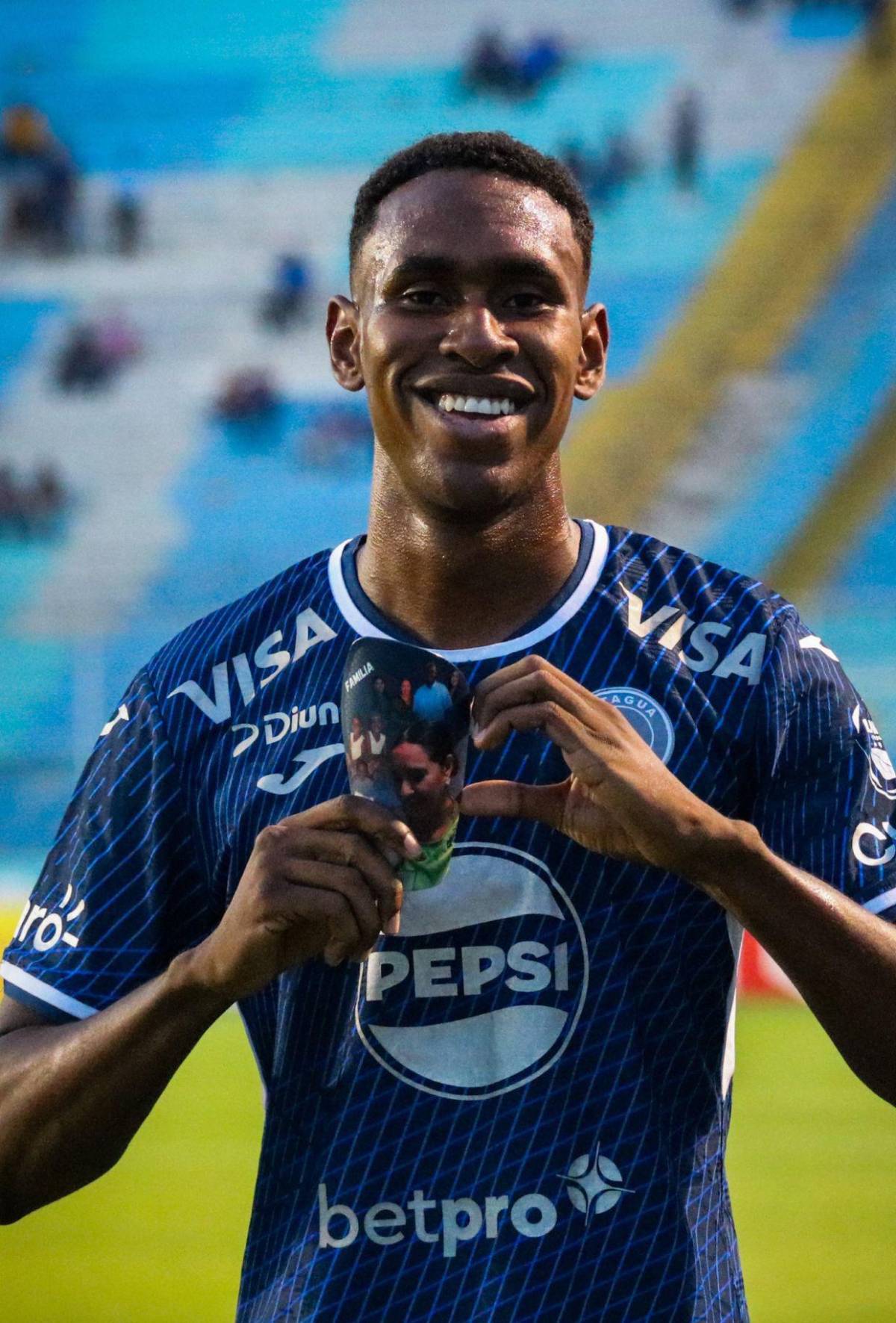 Fichajes Honduras: Batacazo a Amado Guevara, Olimpia ficha joyita y Motagua anuncia refuerzos