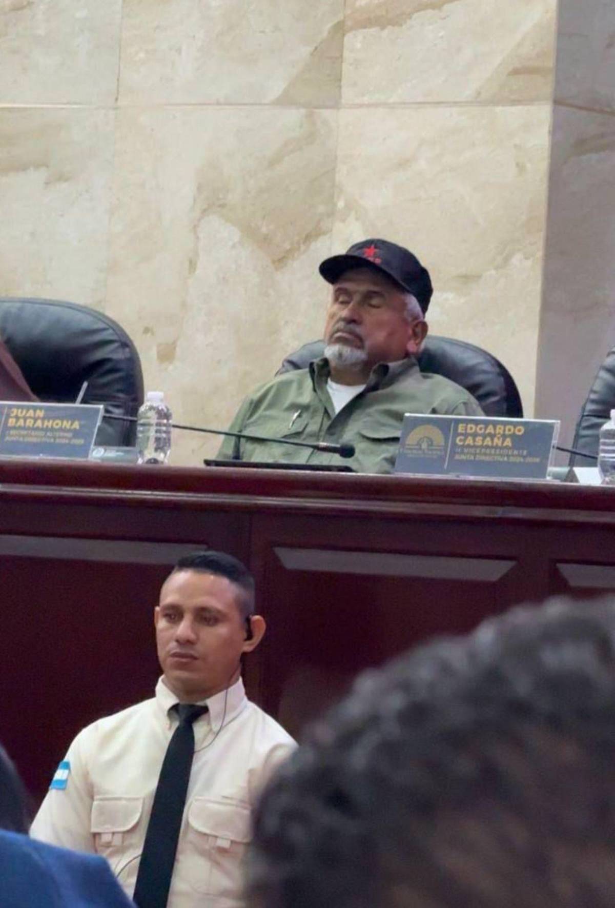 Así será el nuevo código de vestimenta en el Congreso: esta ropa ya no se puede usar