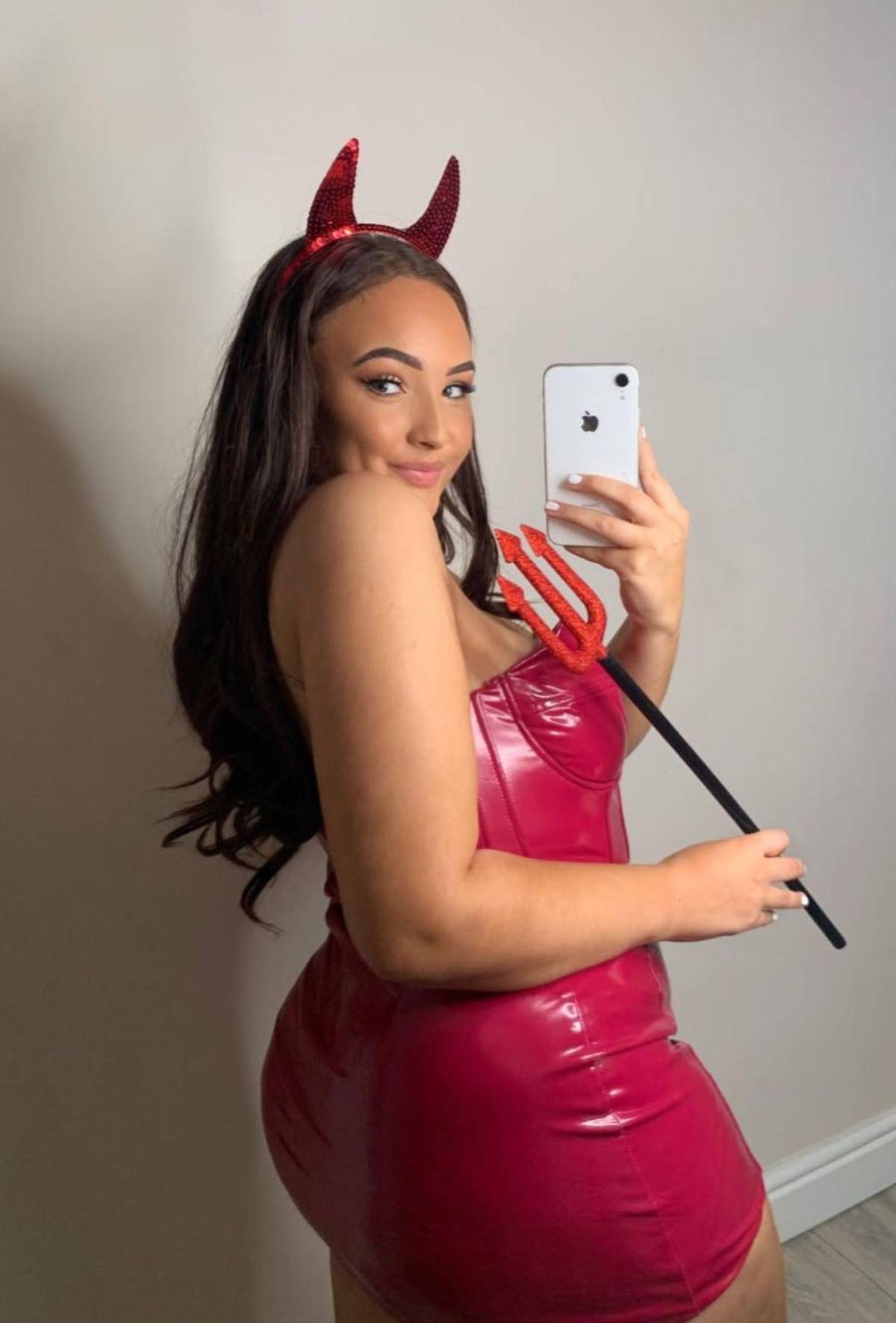 Misterio en Sri Lanka: Influencer Ebony McIntosh muere en sus vacaciones