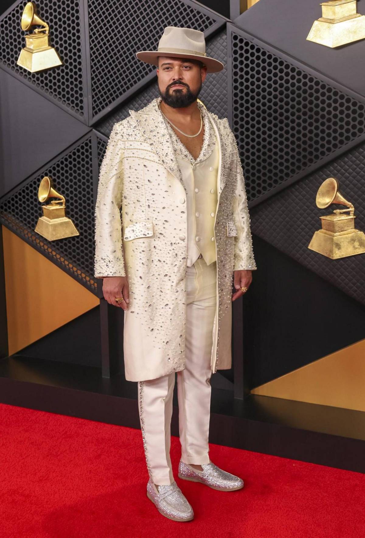 Alfombra roja de los Grammy recibe a los primeros famosos de la noche