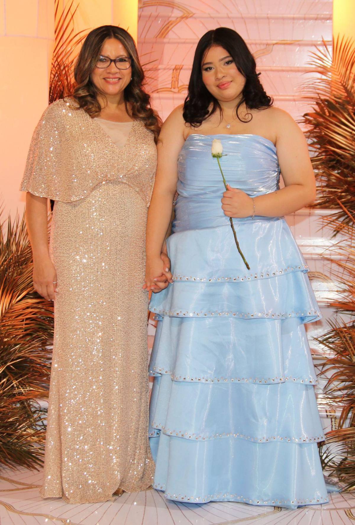 Desfile de padres e hijos en la Prom Night 2026 de Elvel School