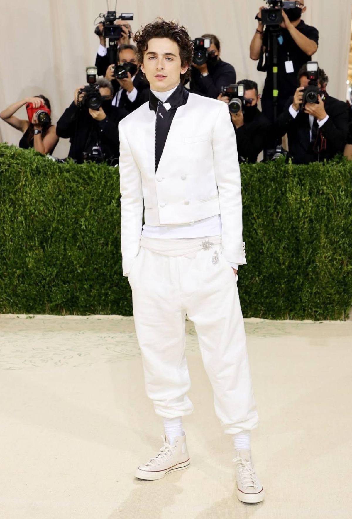La Met Gala a través del tiempo: looks que han redefinido la alfombra de la extravagancia