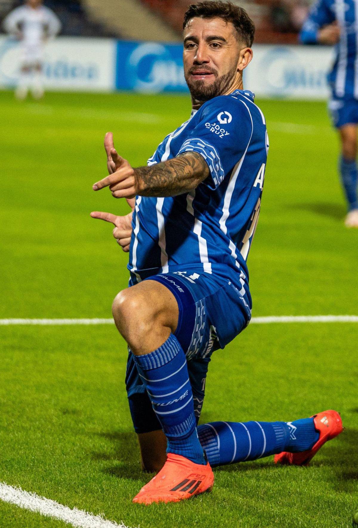 Agustín Auzmendi anota doblete a River en el Monumental, ¿puede jugar con Honduras?