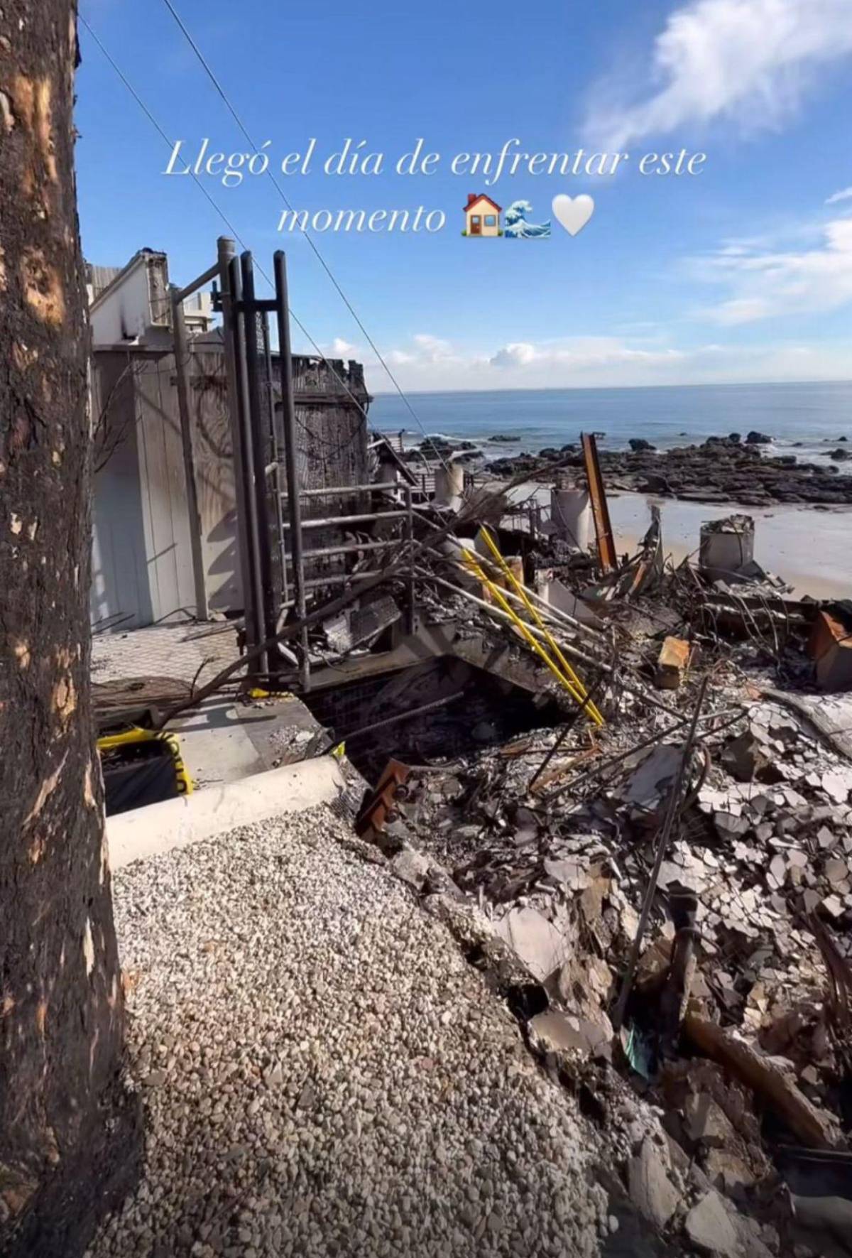 Así quedó la casa de Carlos Vela en Los Ángeles tras los incendios