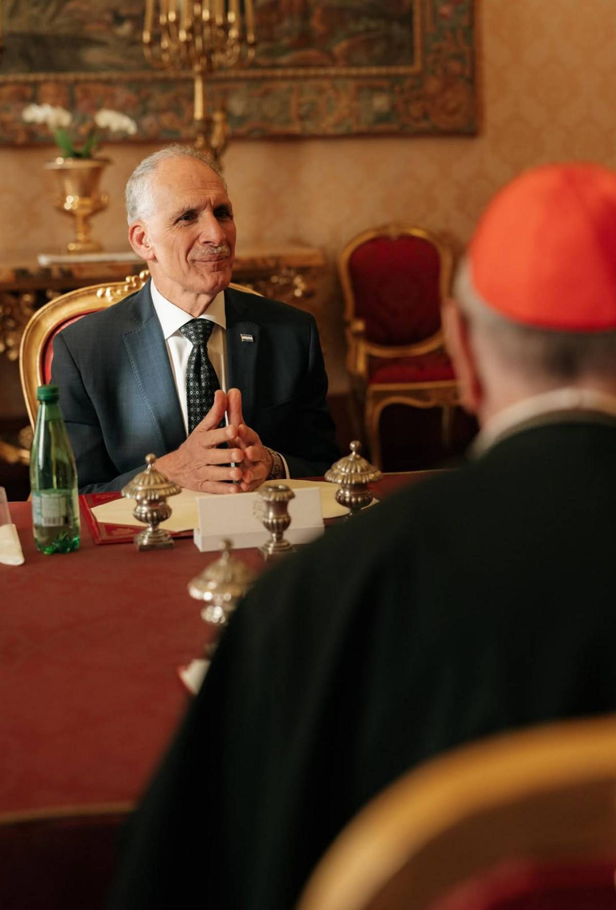 Reunión con diáspora y acuerdos con el Vaticano: la visita de Nasry Asfura a Italia en imágenes