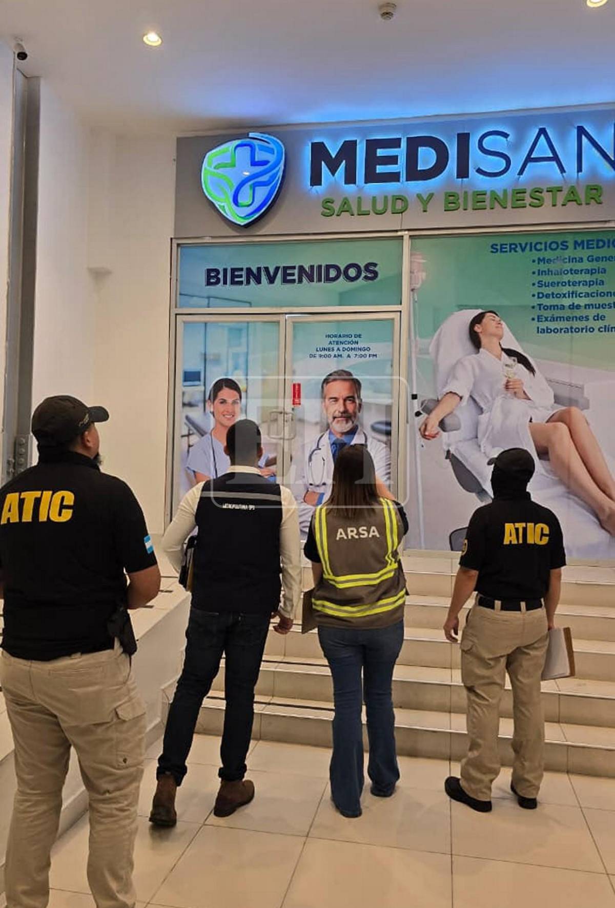 Medicamentos homeopáticos, recetas y máquinas de resonancia magnética: lo decomisado tras cierre de Medisan
