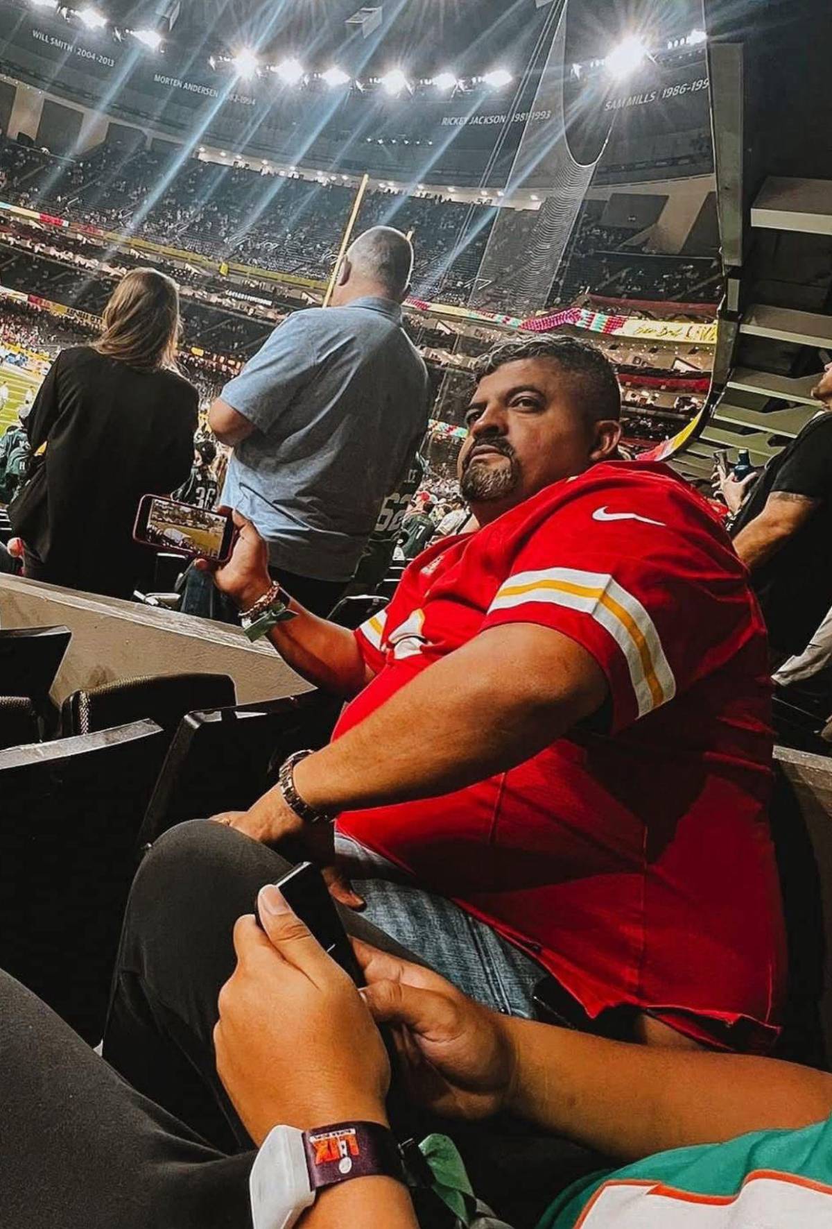 El presidente de un equipo hondureño que estuvo en el Super Bowl