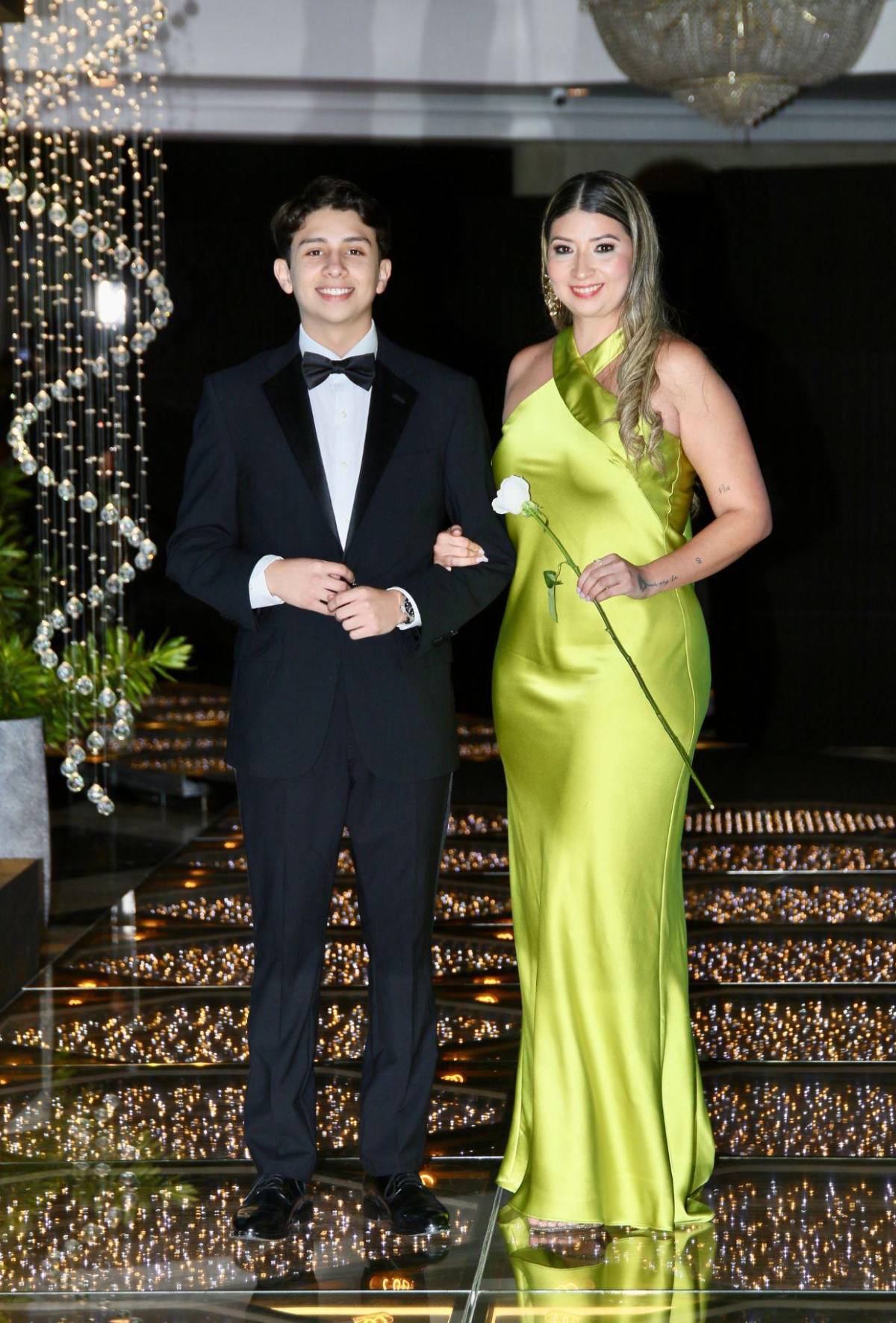 Padres y seniors, juntos en la Prom Night 2026 de Dowal School